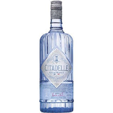 Gin Citadelle Original Pouring lt.1